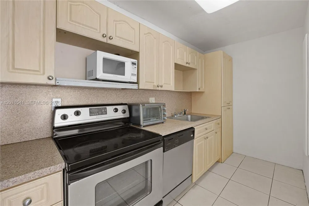 4154 NW 79th Ave #2A Doral, FL 33166
