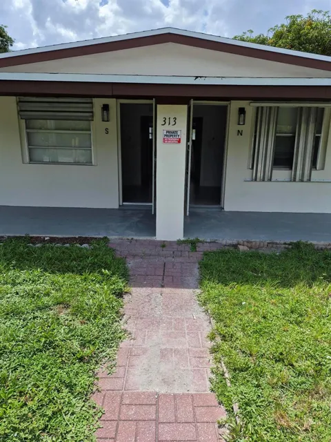 313 SW 1st Terrace