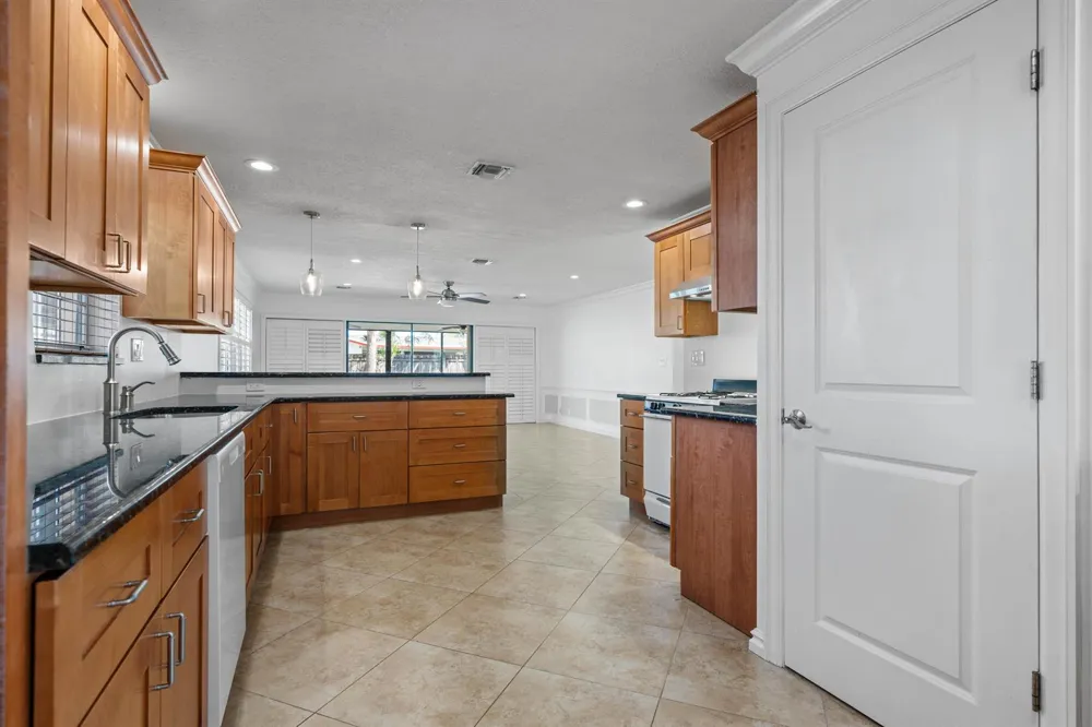 3697 Holly Drive Palm Beach Gardens, FL 33410