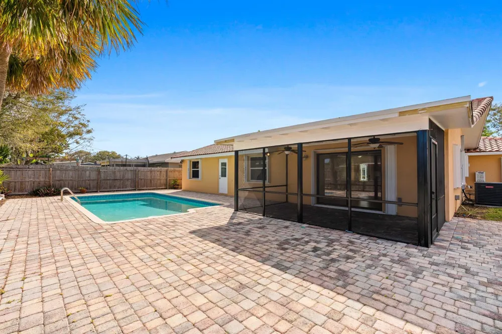 3697 Holly Drive Palm Beach Gardens, FL 33410