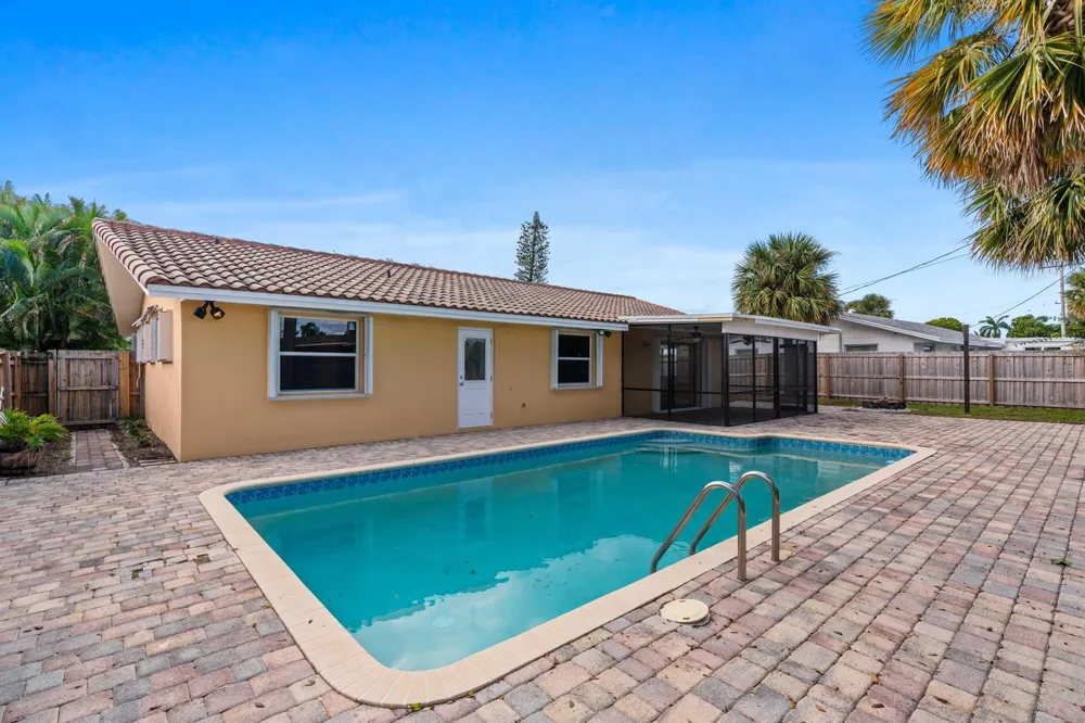 3697 Holly Drive Palm Beach Gardens, FL 33410