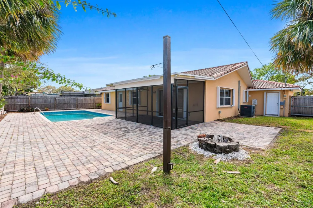 3697 Holly Drive Palm Beach Gardens, FL 33410