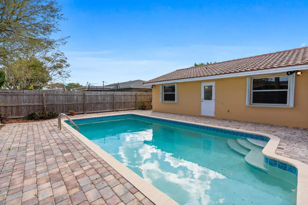 3697 Holly Drive Palm Beach Gardens, FL 33410
