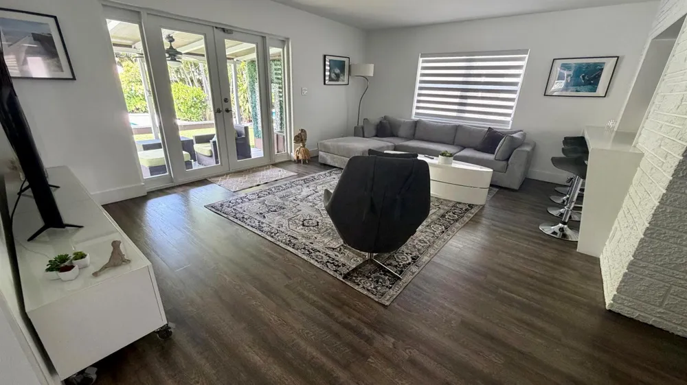 614 NE 26th Street Wilton Manors, FL 33305