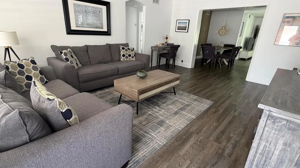 614 NE 26th Street Wilton Manors, FL 33305