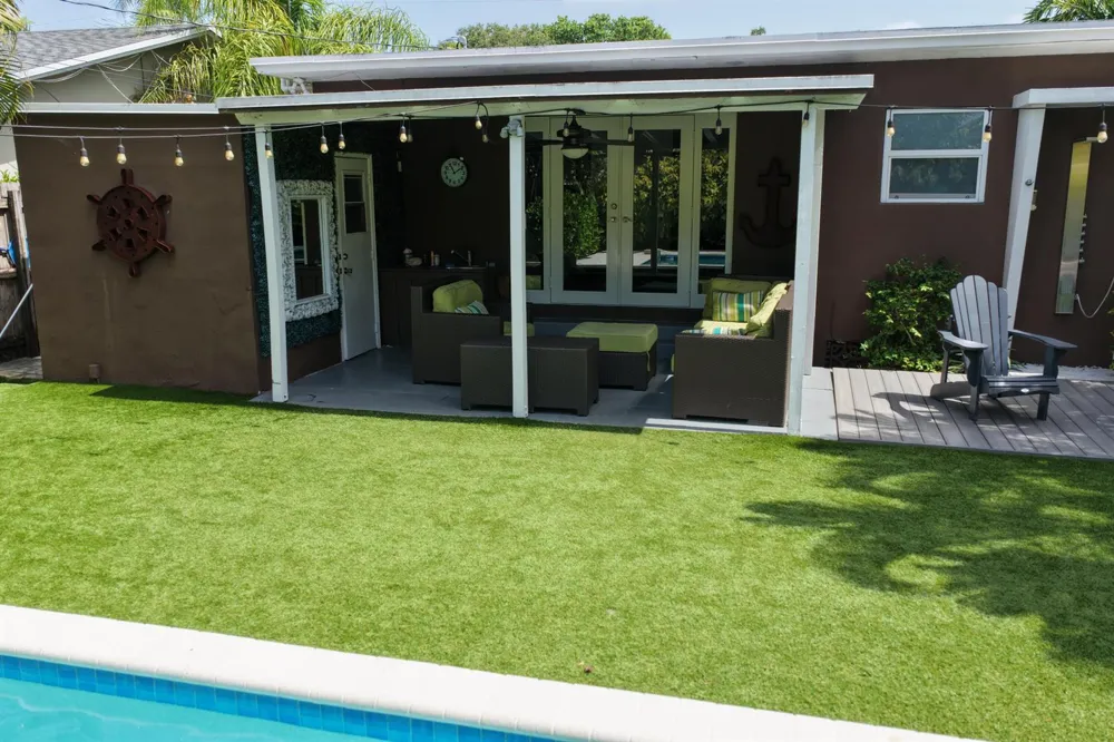 614 NE 26th Street Wilton Manors, FL 33305