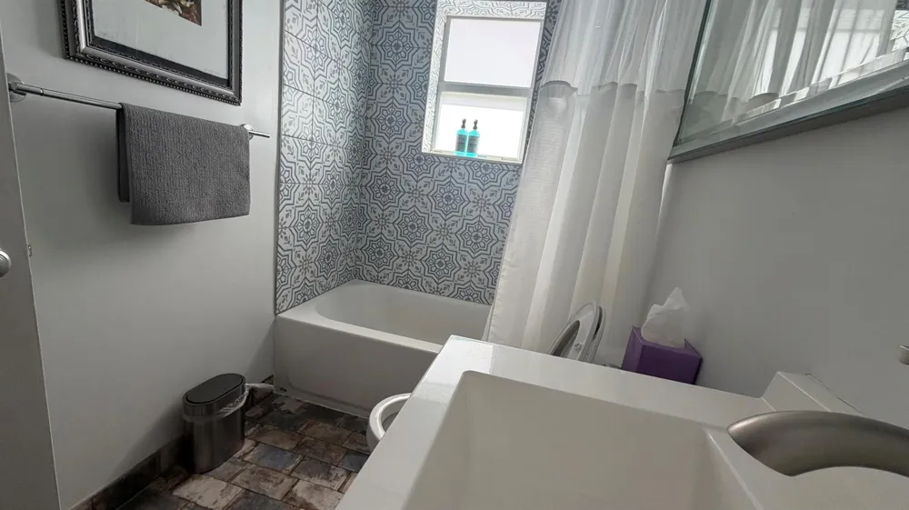 614 NE 26th Street Wilton Manors, FL 33305
