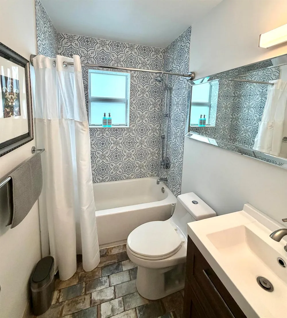 614 NE 26th Street Wilton Manors, FL 33305