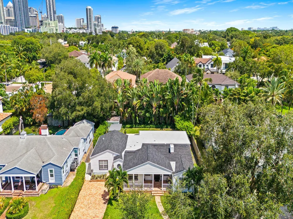 1001 SE 10th Street Fort Lauderdale, FL 33316