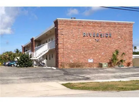 761 HUMMINGBIRD WAY #102