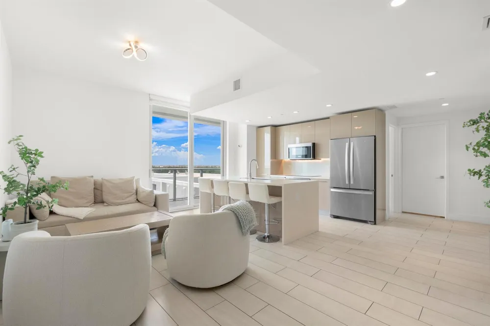 2000 Metropica Way #801 Sunrise, FL 33323