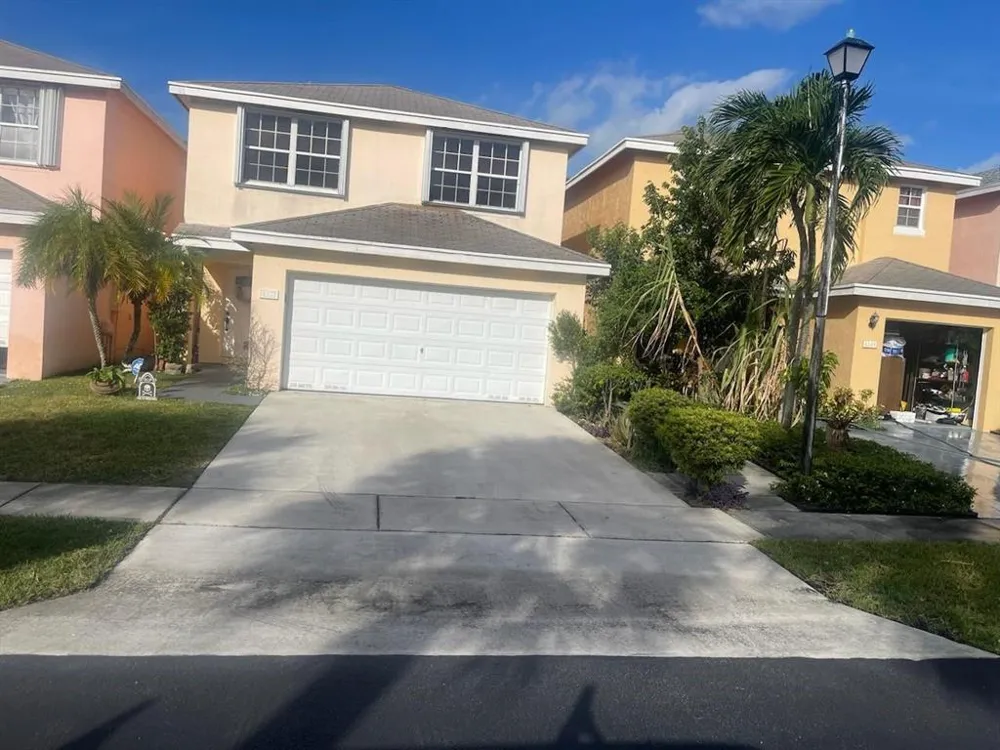 4151 EASTRIDGE CIRCLE Deerfield Beach, FL 33064