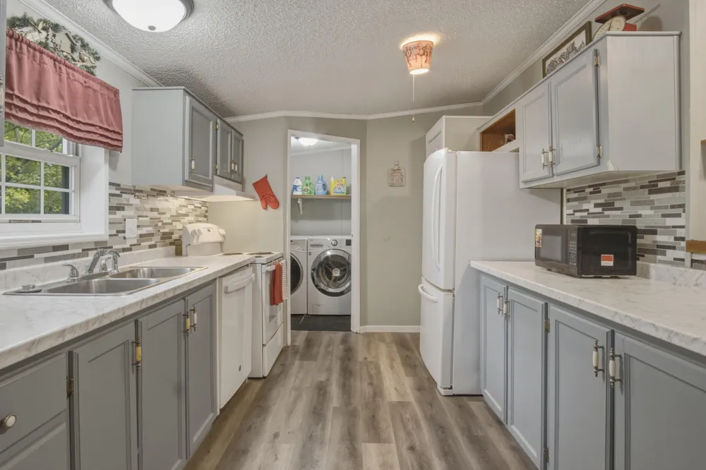 17651 Ritchie Avenue NE Nelson Township, MI 49343