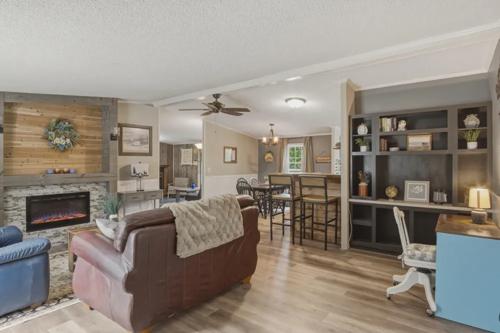 17651 Ritchie Avenue NE Nelson Township, MI 49343