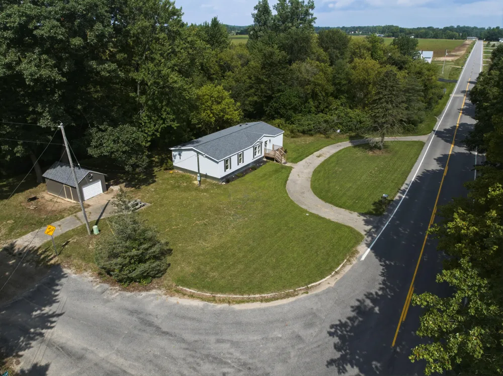17651 Ritchie Avenue NE Nelson Township, MI 49343