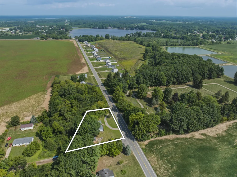 17651 Ritchie Avenue NE Nelson Township, MI 49343