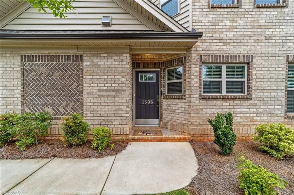 1606 Cedar Hill Way Colfax, NC 27235
