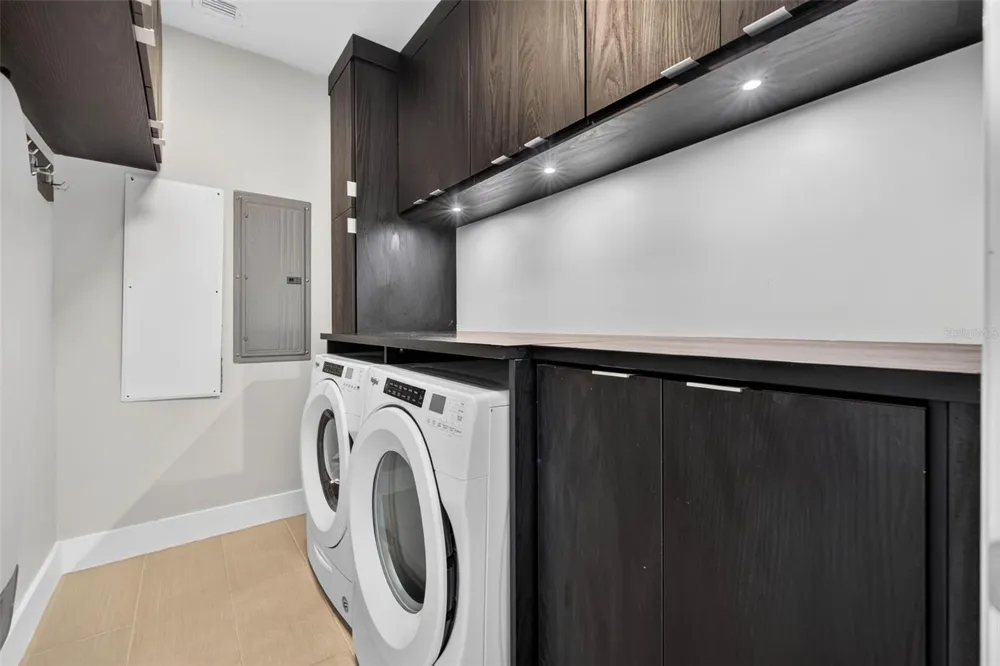 100 1ST AVENUE #1603 St Petersburg, FL 33701