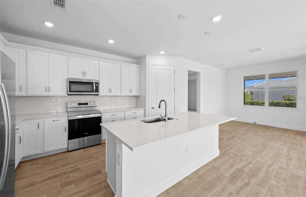 17086 MOONFLOWER DRIVE Venice, FL 34293