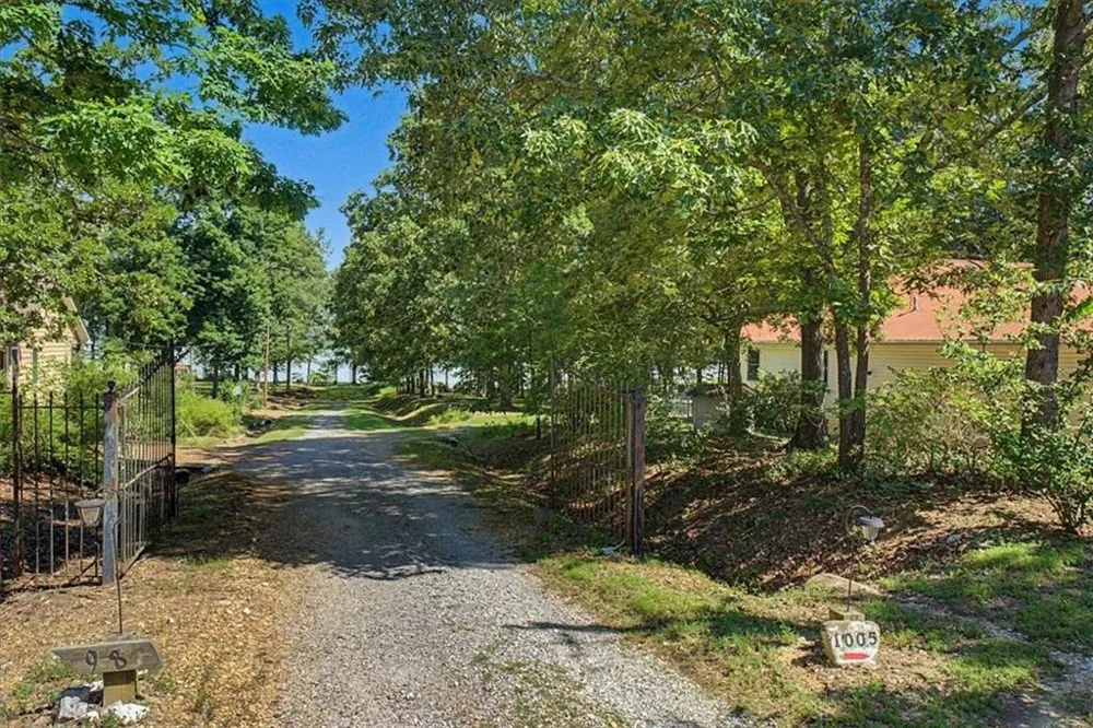 1005 County Road 544 Centre, AL 35960
