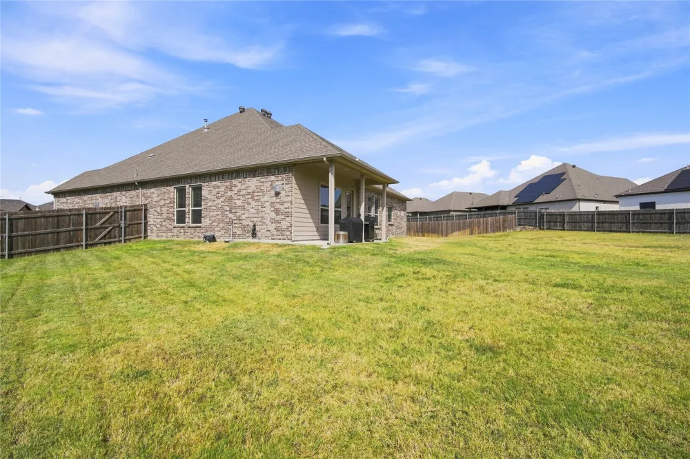 420 Wrangler Way Waxahachie, TX 75167