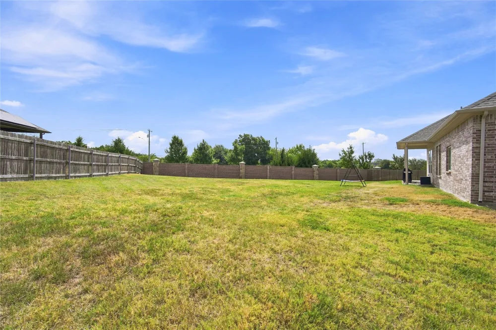 420 Wrangler Way Waxahachie, TX 75167