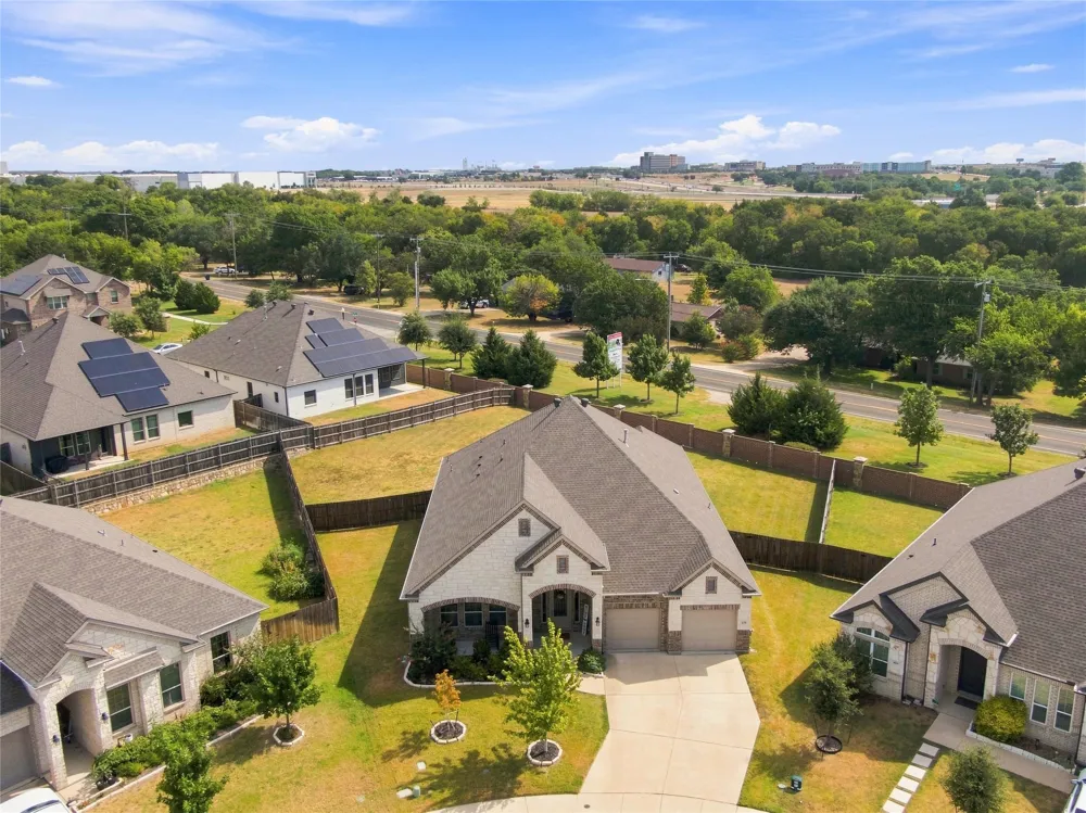 420 Wrangler Way Waxahachie, TX 75167
