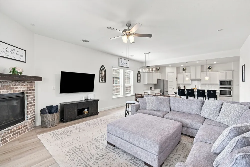 420 Wrangler Way Waxahachie, TX 75167