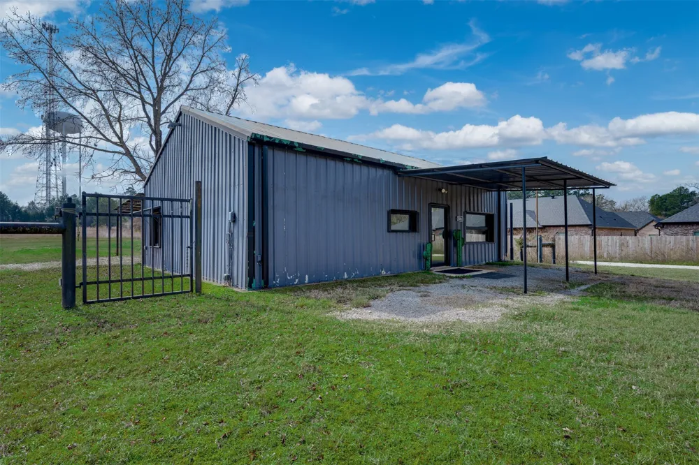 10203 County Road 135 Flint, TX 75762