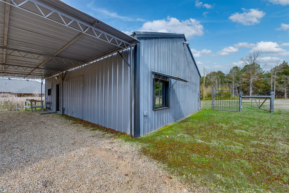 10203 County Road 135 Flint, TX 75762