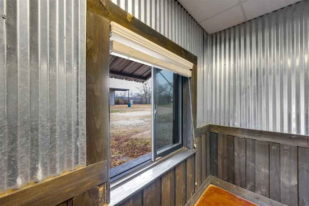 10203 County Road 135 Flint, TX 75762