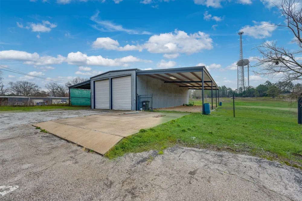 10203 County Road 135 Flint, TX 75762