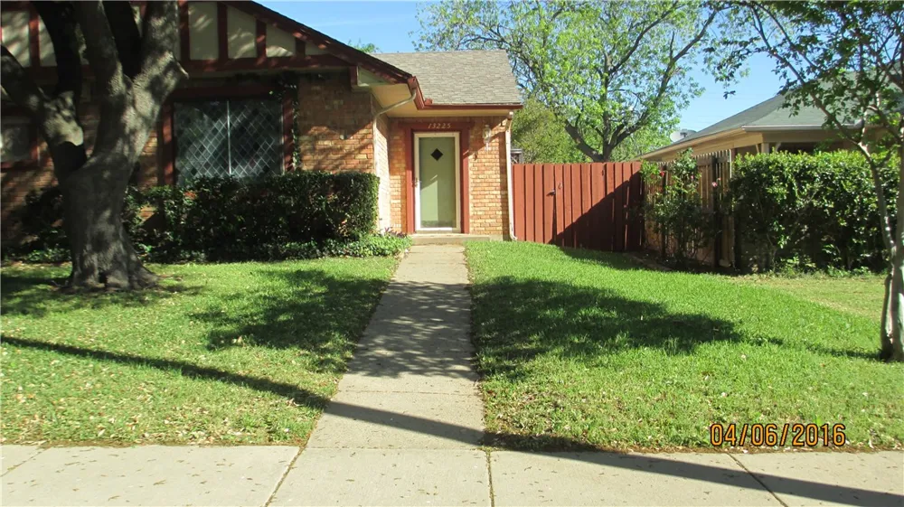 13223 Kit Lane #13225 Dallas, TX 75240