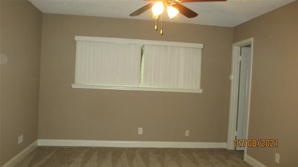 13223 Kit Lane #13225 Dallas, TX 75240