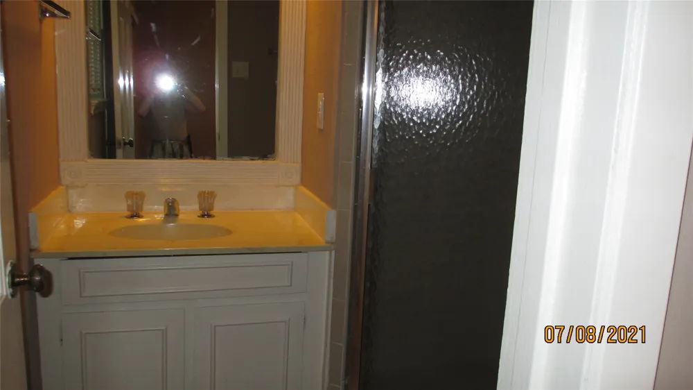 13223 Kit Lane #13225 Dallas, TX 75240