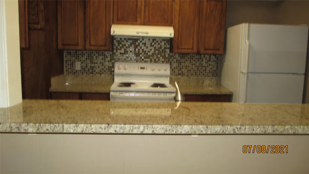 13223 Kit Lane #13225 Dallas, TX 75240