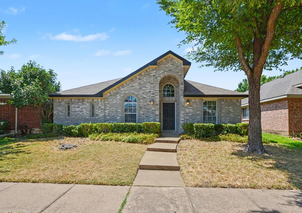 1614 Woodhaven Court Allen, TX 75002