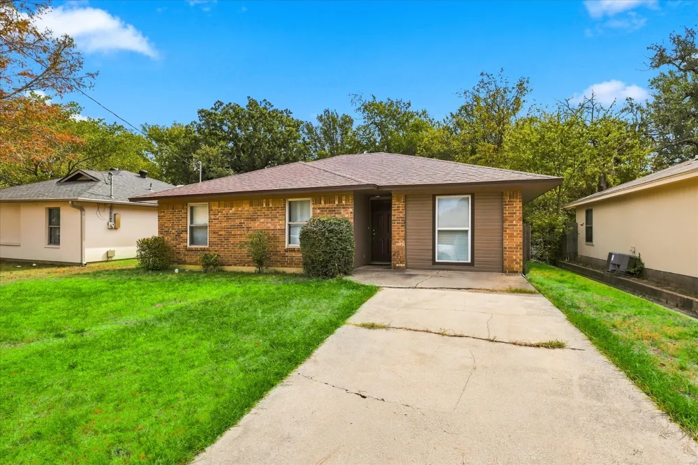 921 Baldwin Street Denton, TX 76205