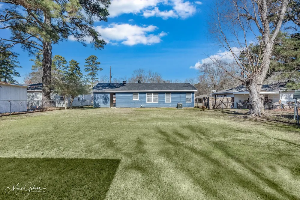 115 Larkin Street Benton, LA 71006
