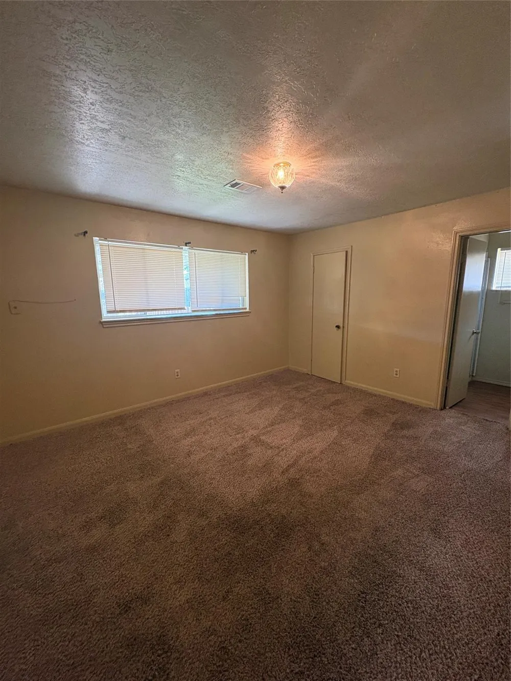 118 Honeysuckle Street Lake Jackson, TX 77566