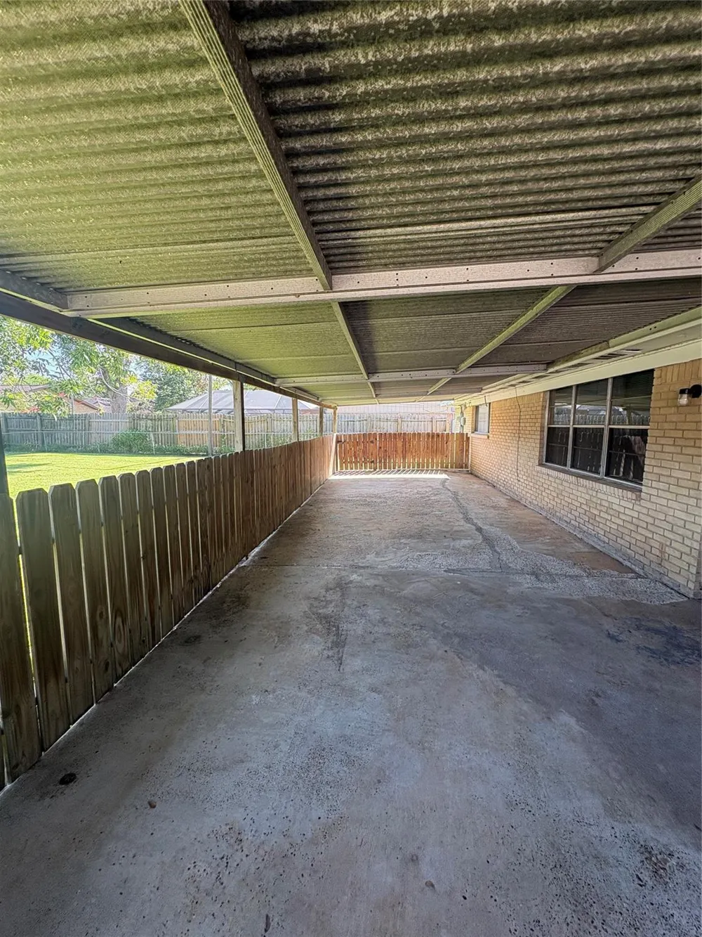 118 Honeysuckle Street Lake Jackson, TX 77566
