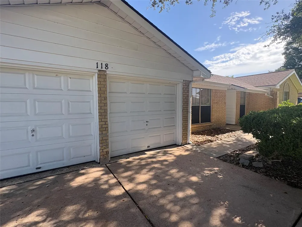 118 Honeysuckle Street Lake Jackson, TX 77566