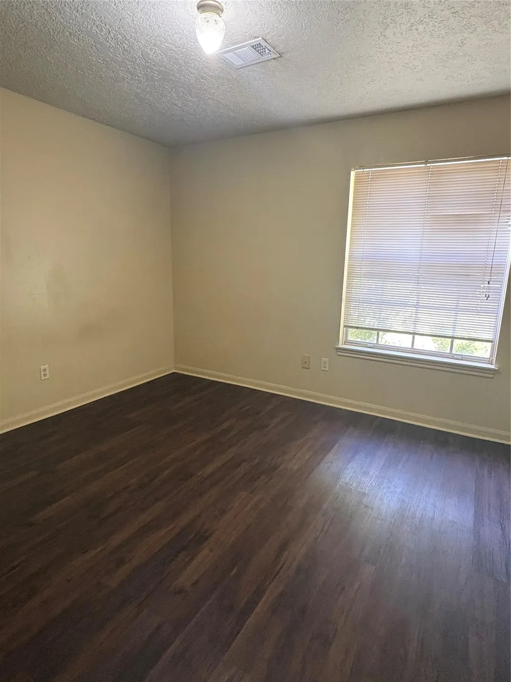 118 Honeysuckle Street Lake Jackson, TX 77566