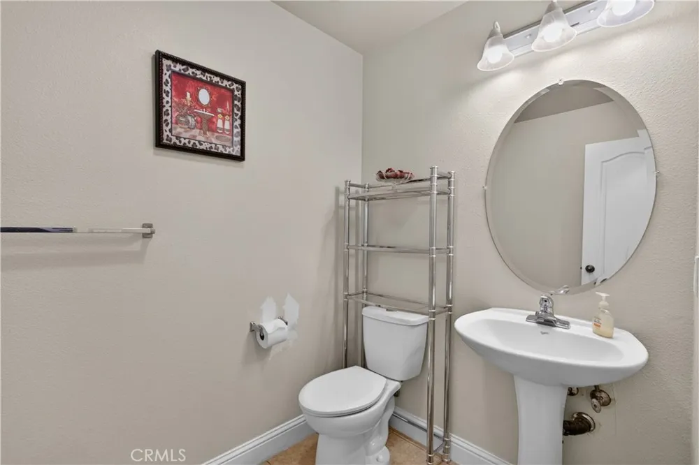 3851 Twilight Avenue Merced, CA 95348