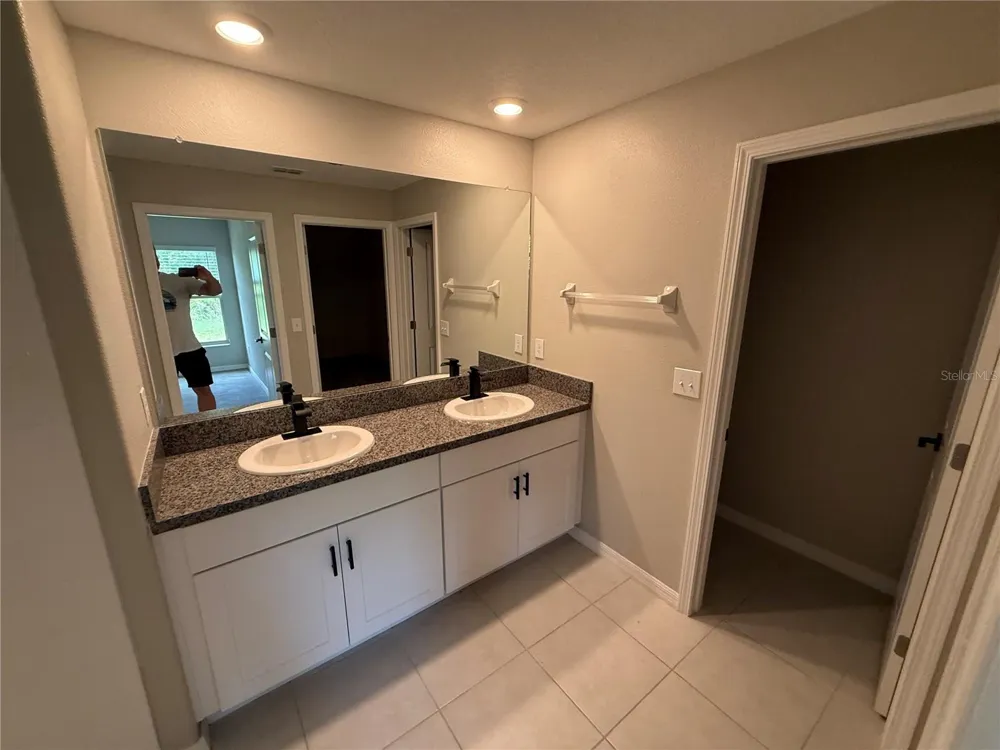 15516 MILLER CREEK DRIVE Sun City Center, FL 33573