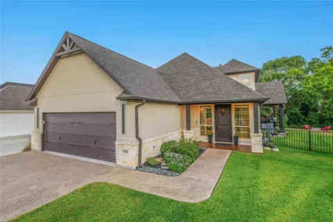 3549 Leesburg Path