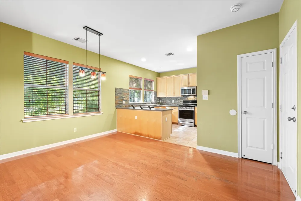 1011 Brodie Street #6 Austin, TX 78704