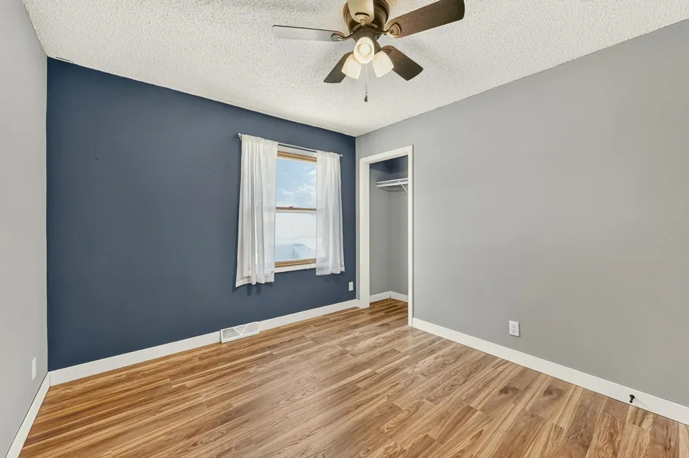 709 37th Street SW Rochester, MN 55902