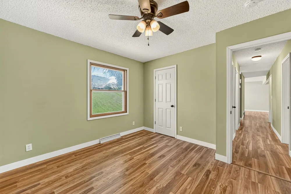 709 37th Street SW Rochester, MN 55902