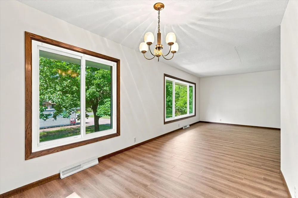 13600 Greenwood Trail Stillwater, MN 55082